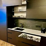 Lägenhet Modern 1-bedroom In Downtown