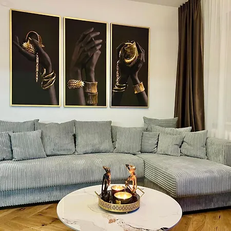 דירה Modern 1-bedroom In Downtown