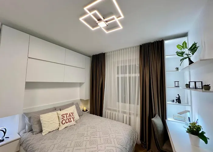Modern 1-bedroom In Downtown דירה קובנה